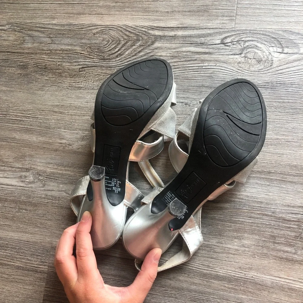 Fioni Night Silver Glitter Heels